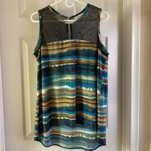 Beautiful tunic length sleeveless blouse - XL